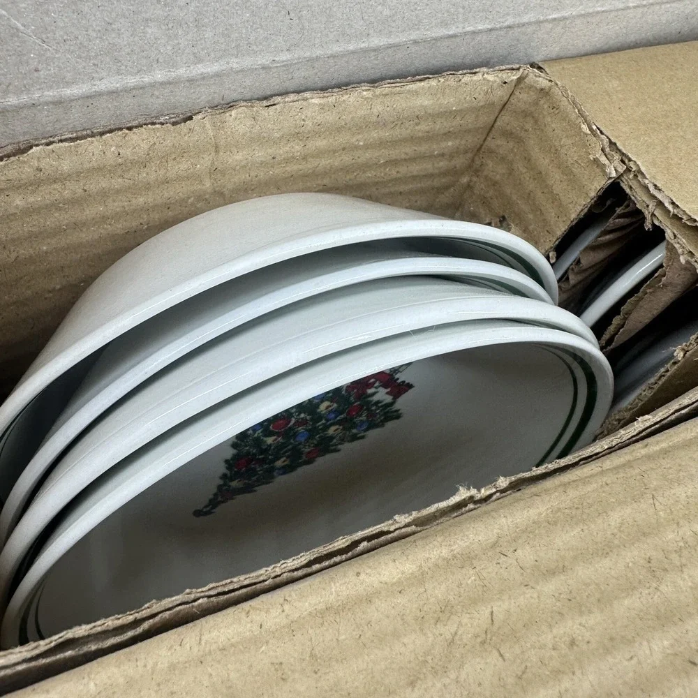 CR Seasons 16 Pcs Christmas Tree Stoneware Dinner Set Dishes Bowls Cups Platters